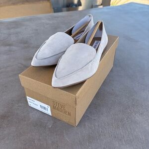 Steve Madden Women's Cream Pointed Loafers